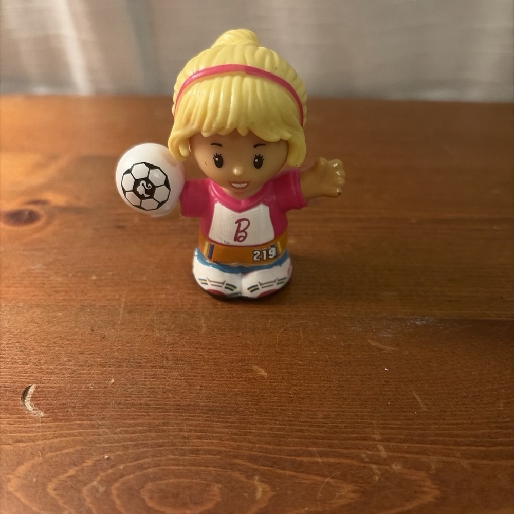 Fisher Price Little People Girl Barbie Blonde Soccer Player Ball Athlete